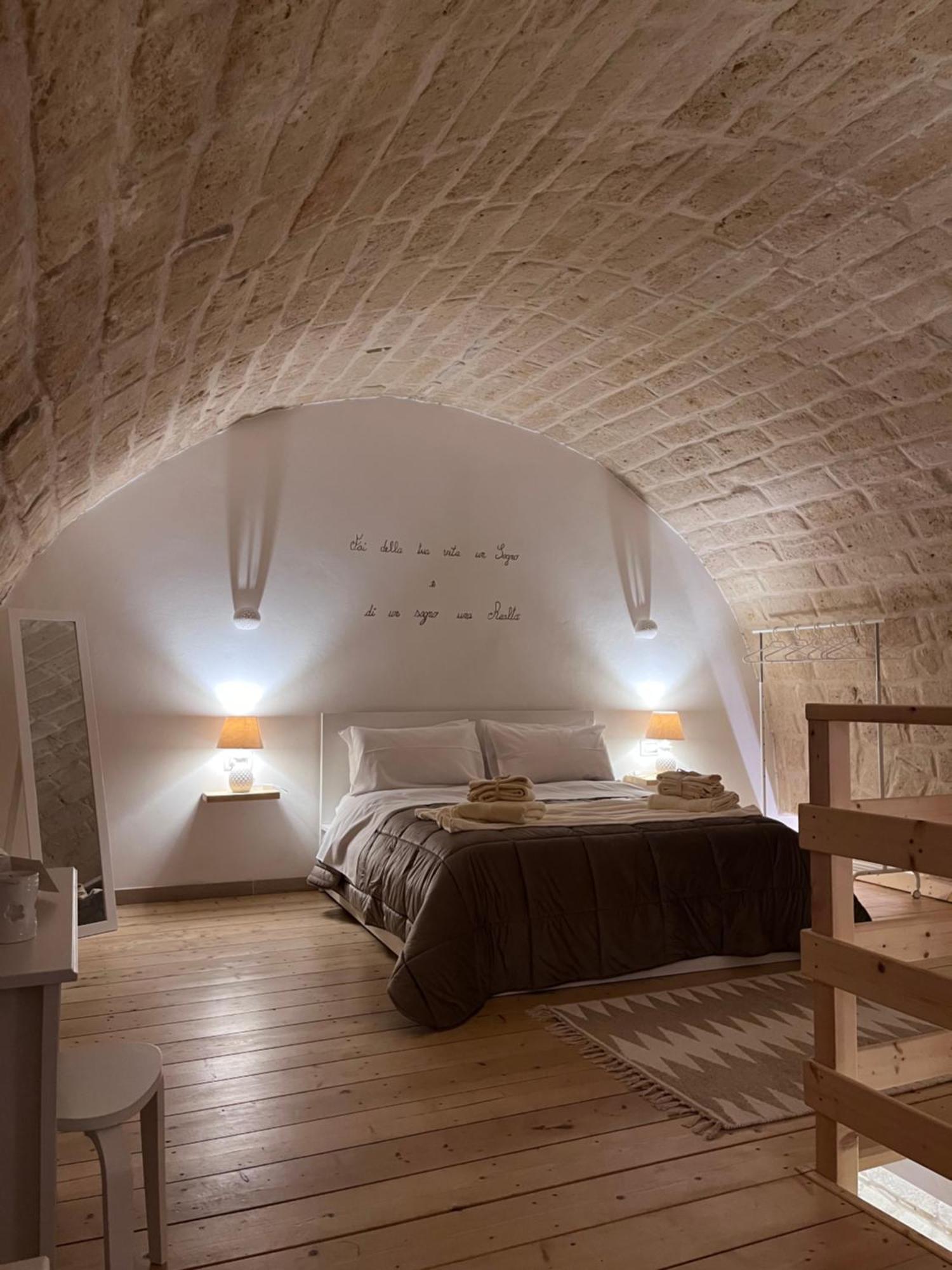 Epoca Suite House Трані Екстер'єр фото