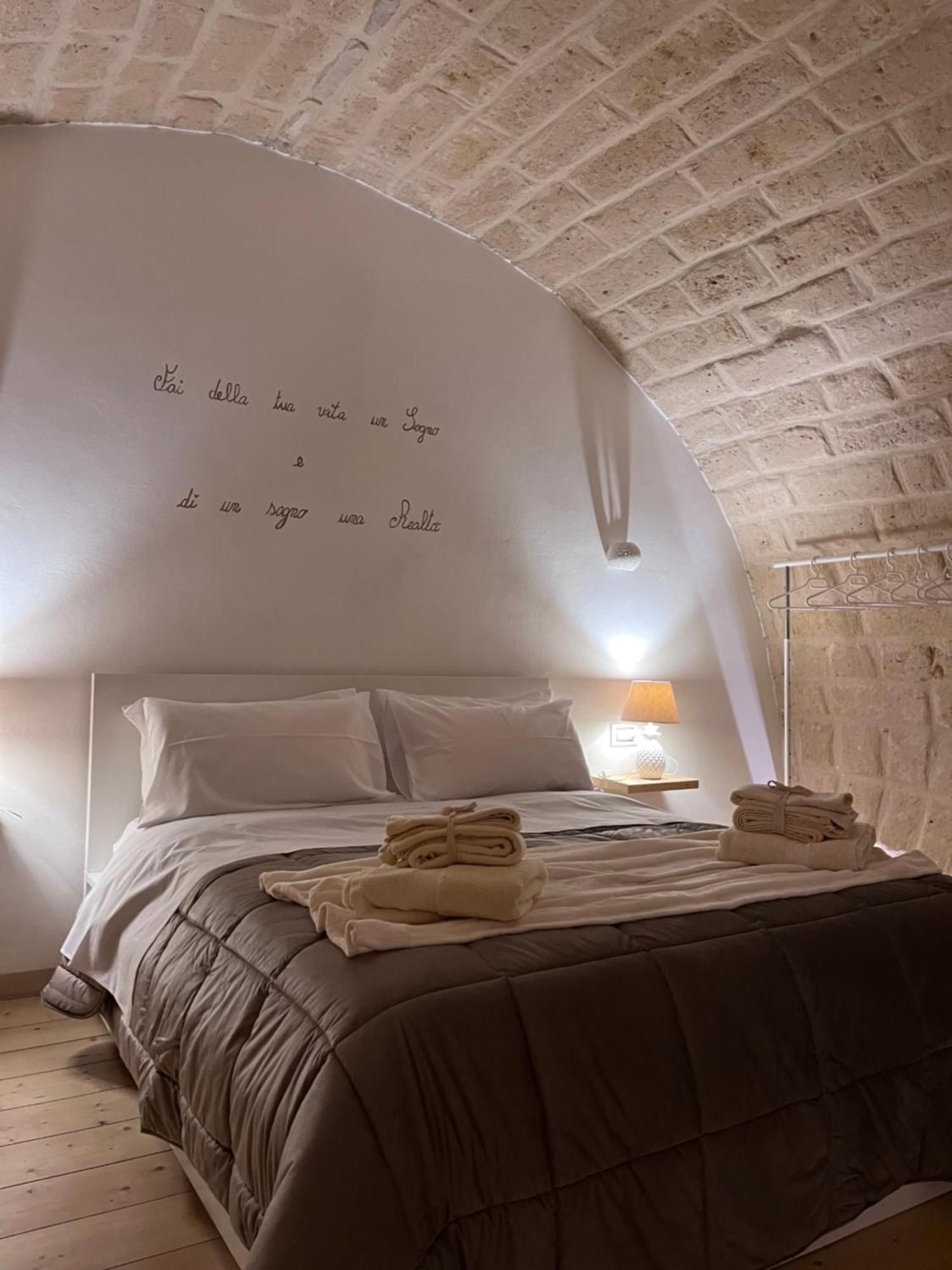 Epoca Suite House Трані Екстер'єр фото