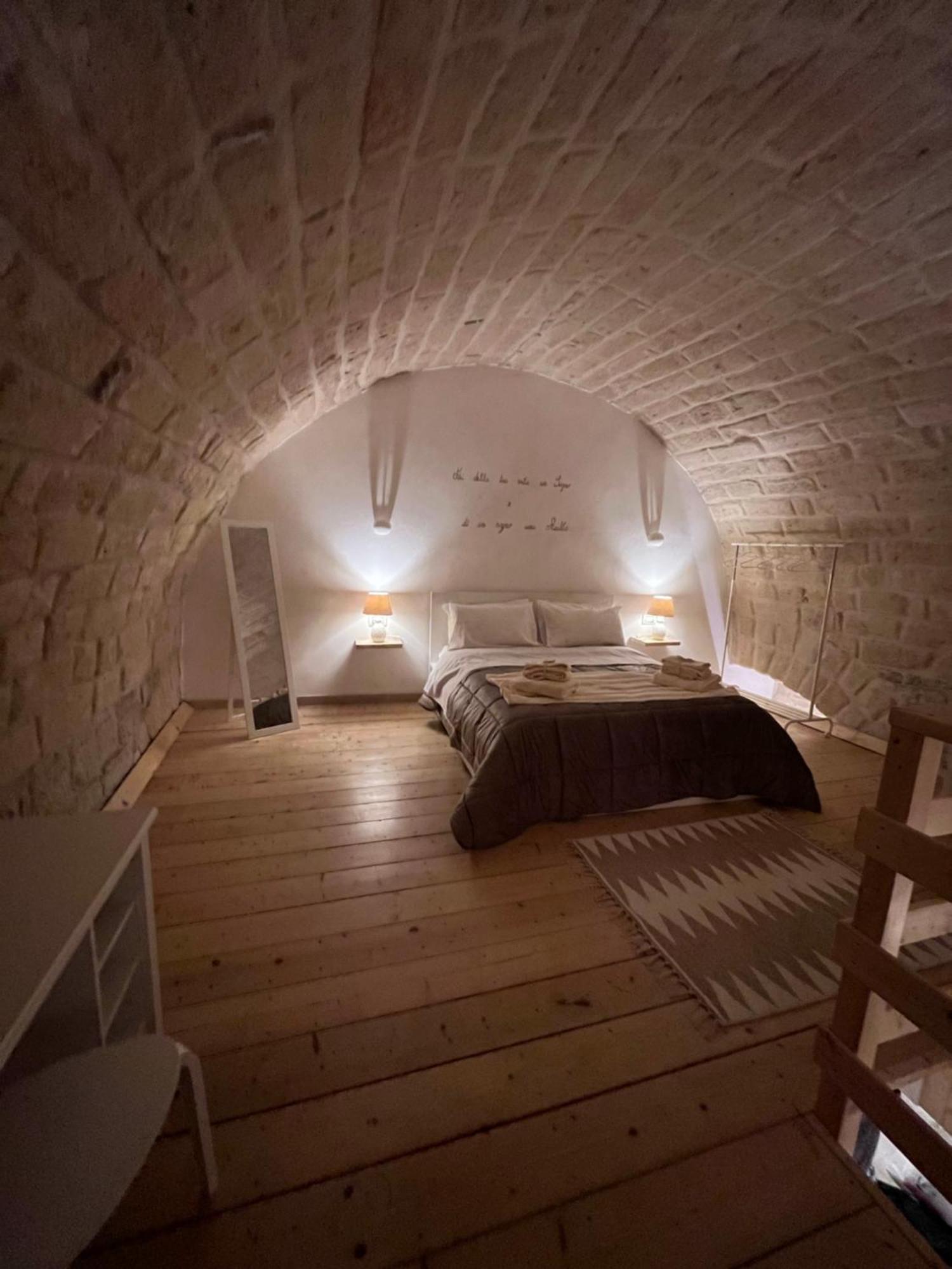 Epoca Suite House Трані Екстер'єр фото