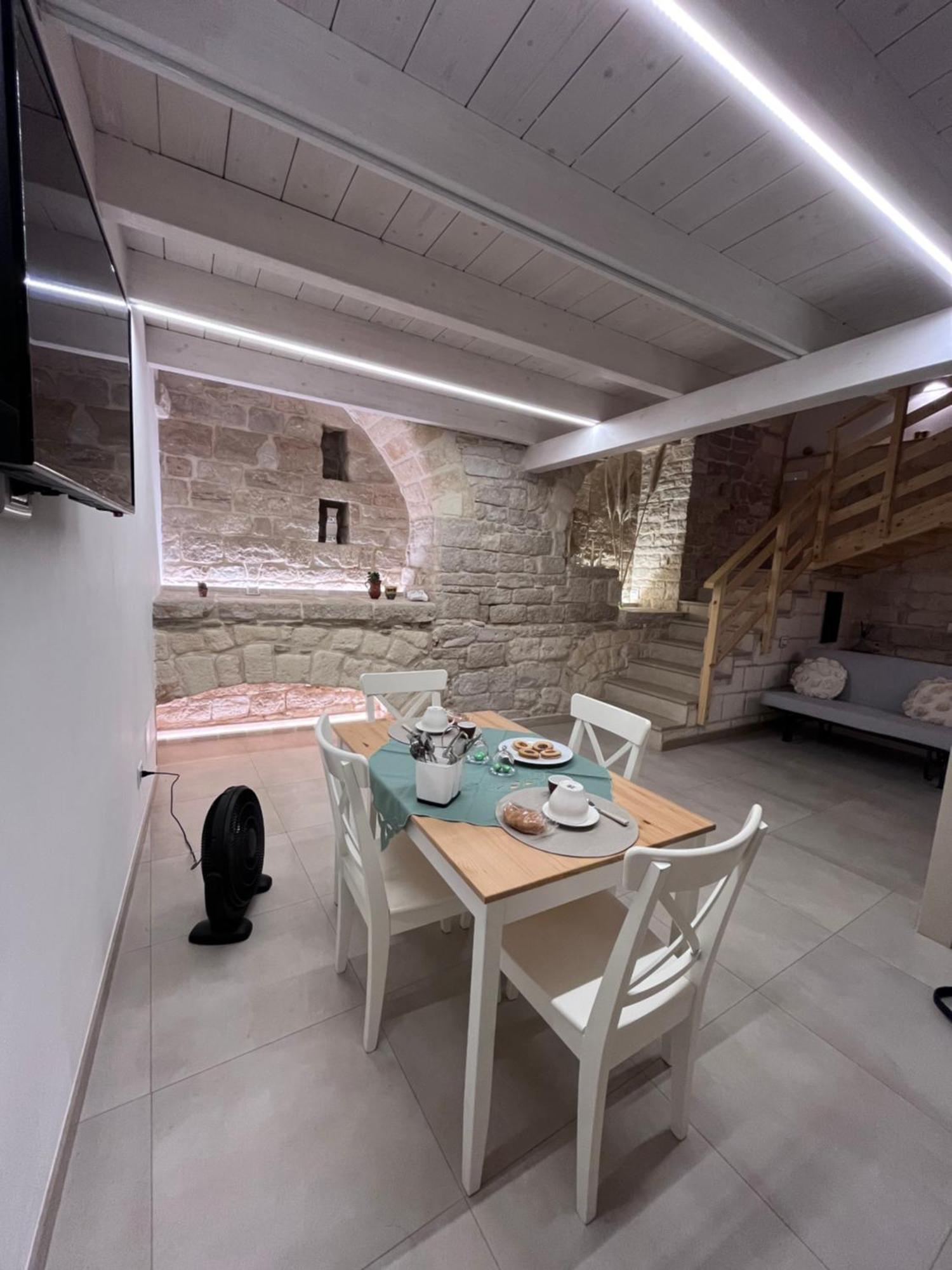 Epoca Suite House Трані Екстер'єр фото