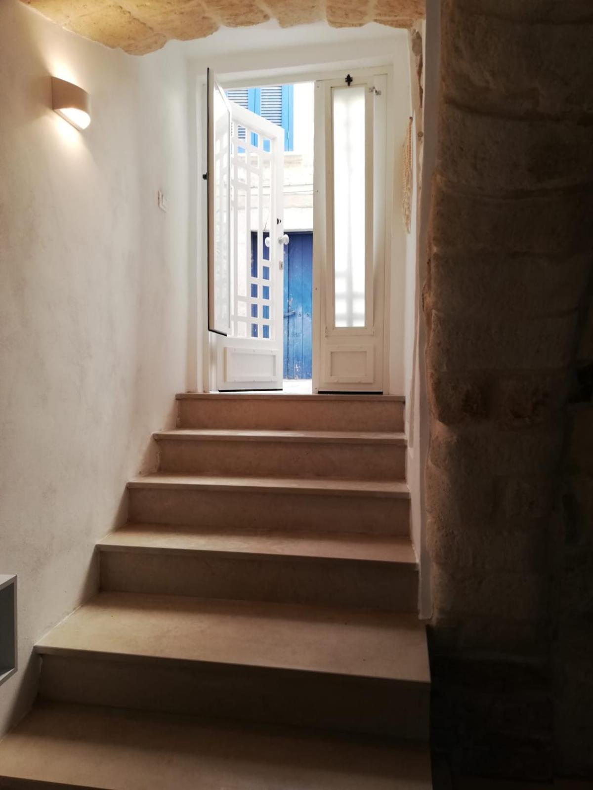 Epoca Suite House Трані Екстер'єр фото